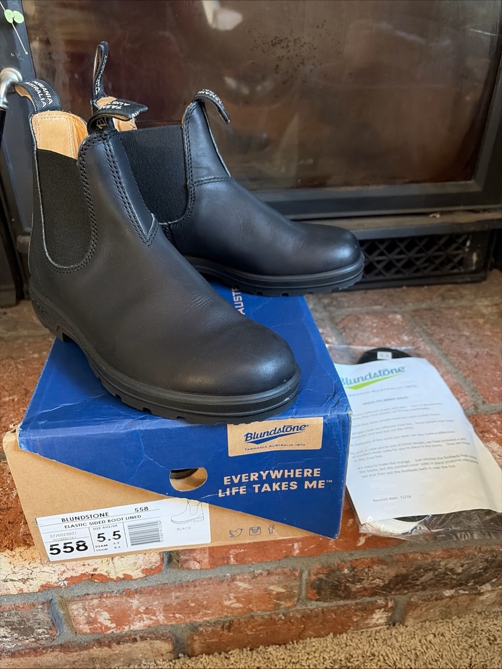 NIB Blundstone 558 SZ US 8.5 UK 5.5 Black Leather Chelsea